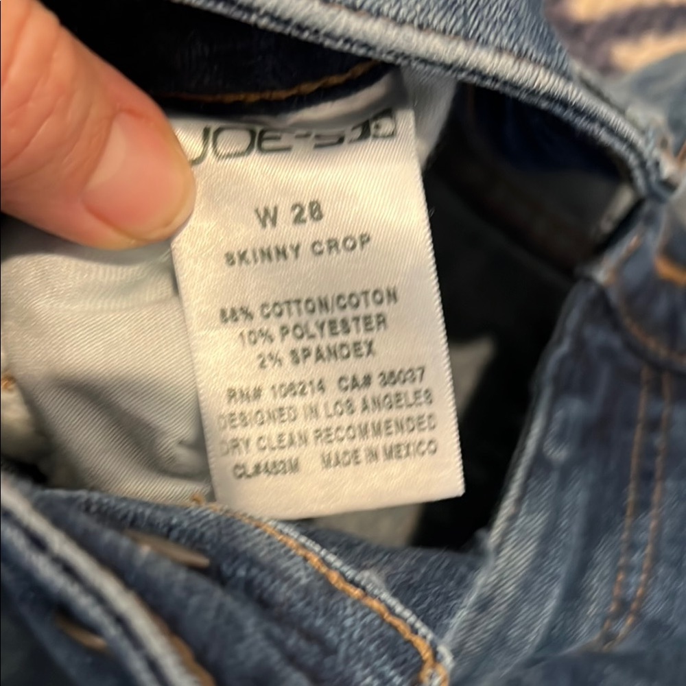 Joe's Jeans Skinny Crop Jeans - Picture 2 of 7